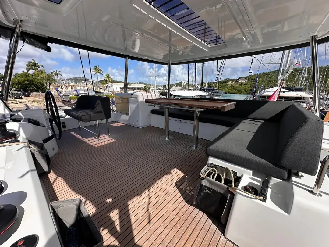 Lagoon 55 interior