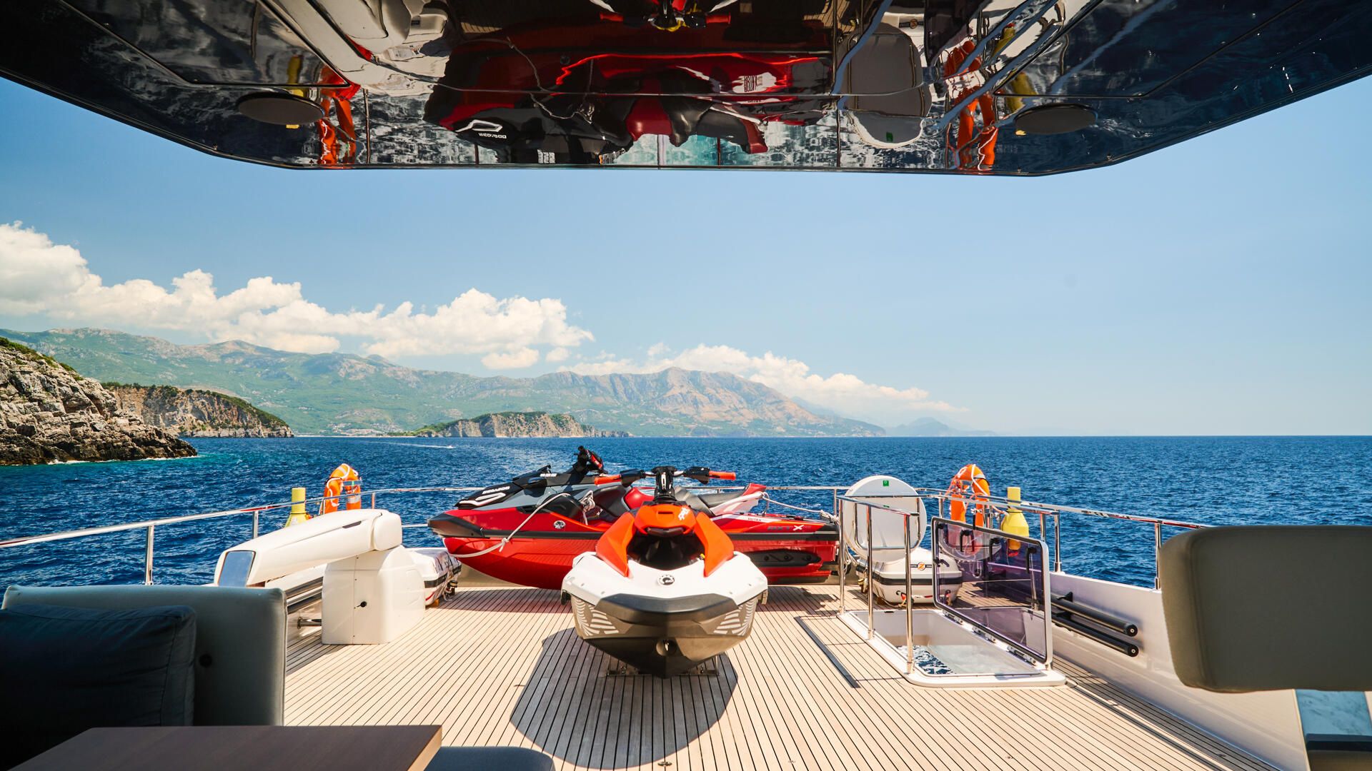 Luxury yacht Croatia water toys