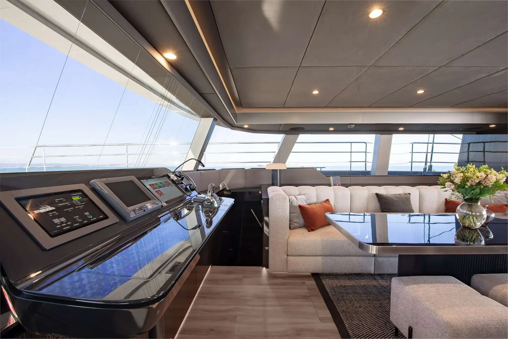 Sunreef 60 YLIME cabin
